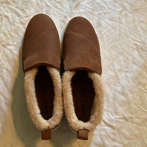 Brand new Tom’s leopard shoes